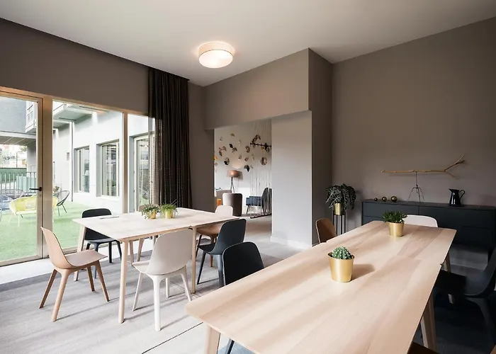 Someso Turisticos 3* Corunha